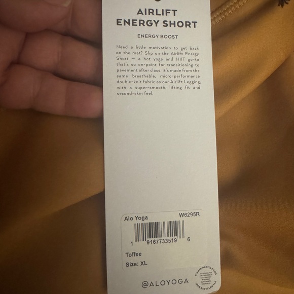 ALO Yoga Women's Brown Bike Shorts - Picture 6 of 6